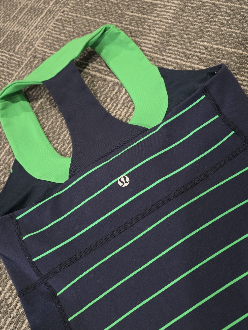 Lululemon 2013 Scoop Neck Tank *Luon LightSlalom Stripe Inkwell - Picture 4 of 7